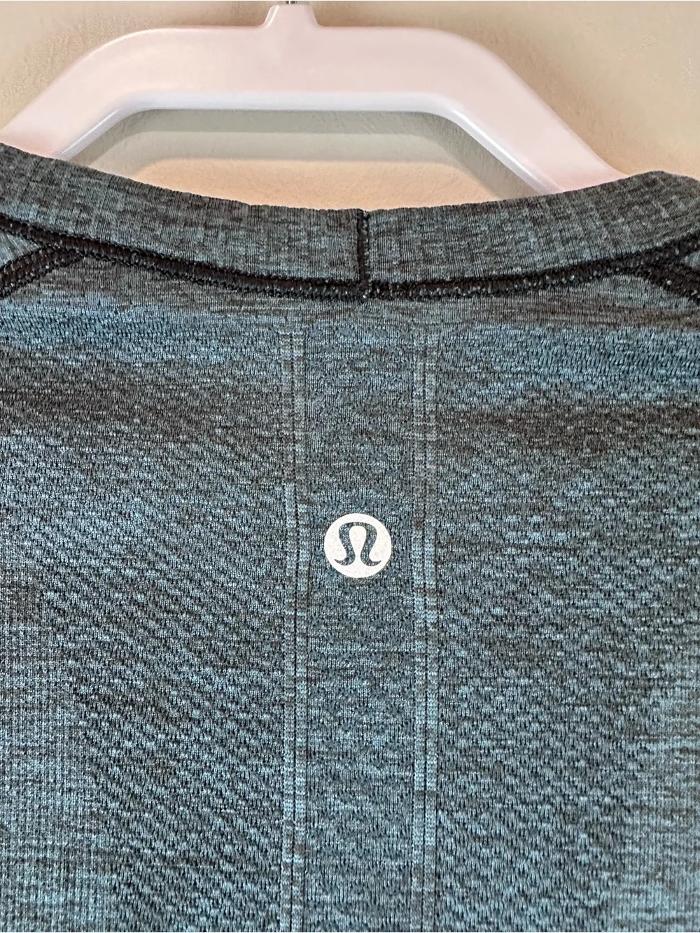 Lululemon Dark Blue Black Swiftly Tech Long Sleeve Athleisure Athletic Shirt 6